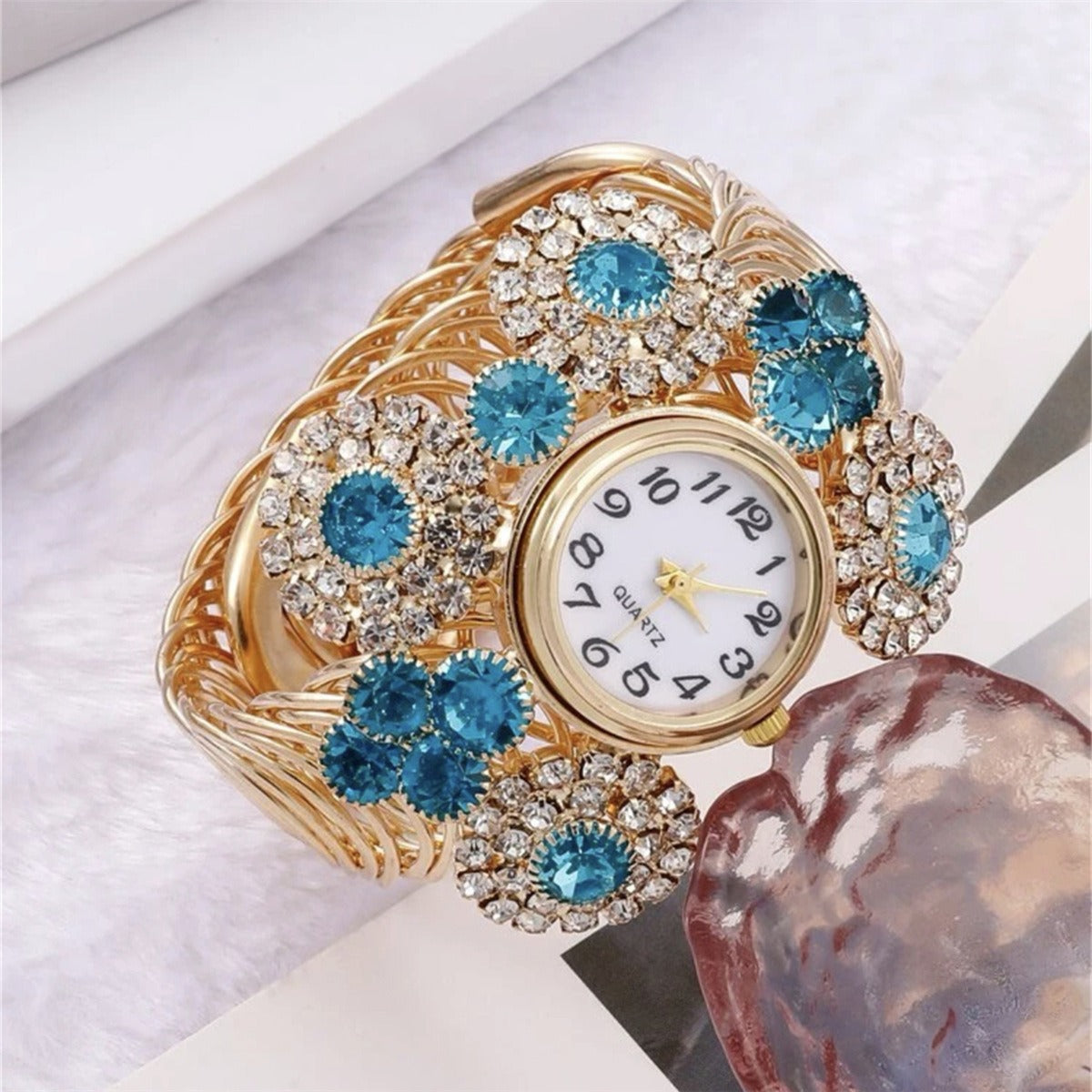 Bohemian Rhinestone Inlaid with Water Diamond and Sky Star Charm Women's Bracelet Watch Fashion Light Luxury Quartz Watch